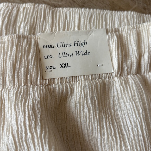 Elegant Cream Wide-Leg Pants - Picture 3 of 7